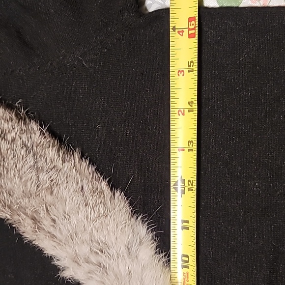 John Paul Richard cardigan ramie blend Sm w rabbit fur collar quiet luxury - Picture 2 of 9